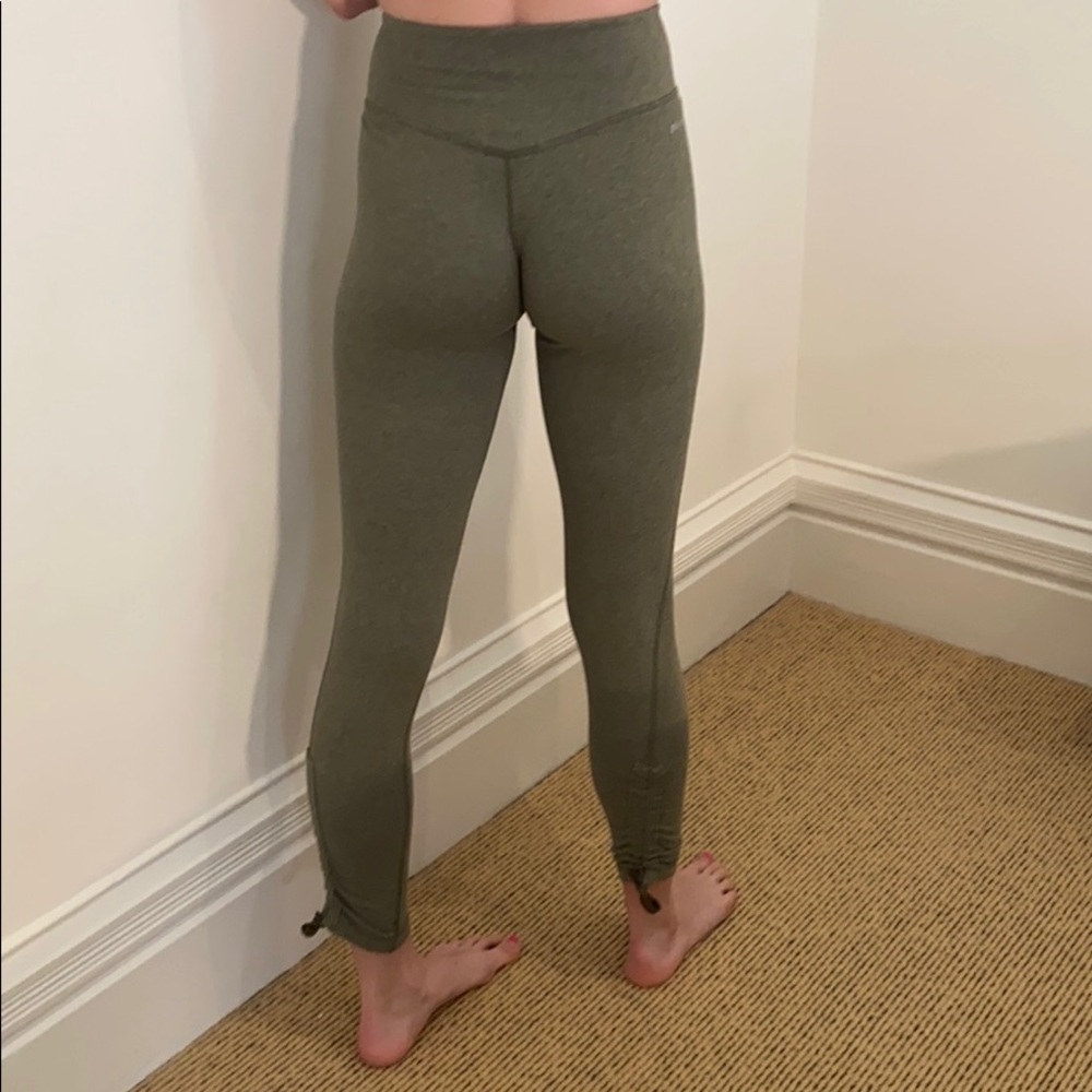 Nike drifit green leggings